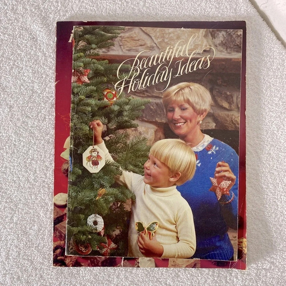 Vintage Cookbooks x2 Beautiful Holiday Ideas Candy & Candy Molding - Picture 2 of 11